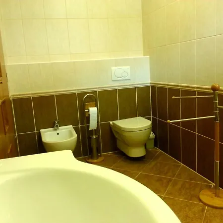 מלון דירות Moricz Apartman *